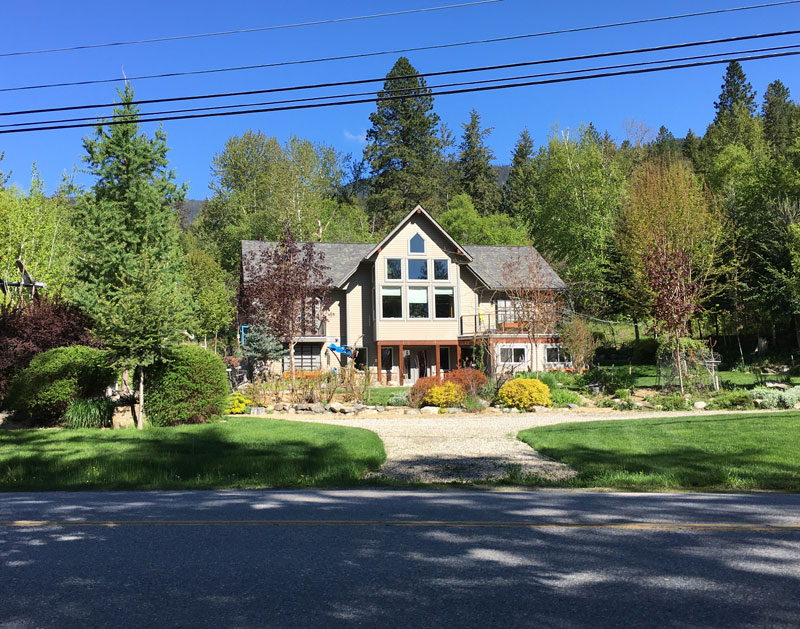 Windborne Bed and Breakfast – Castlegar's Best B&B